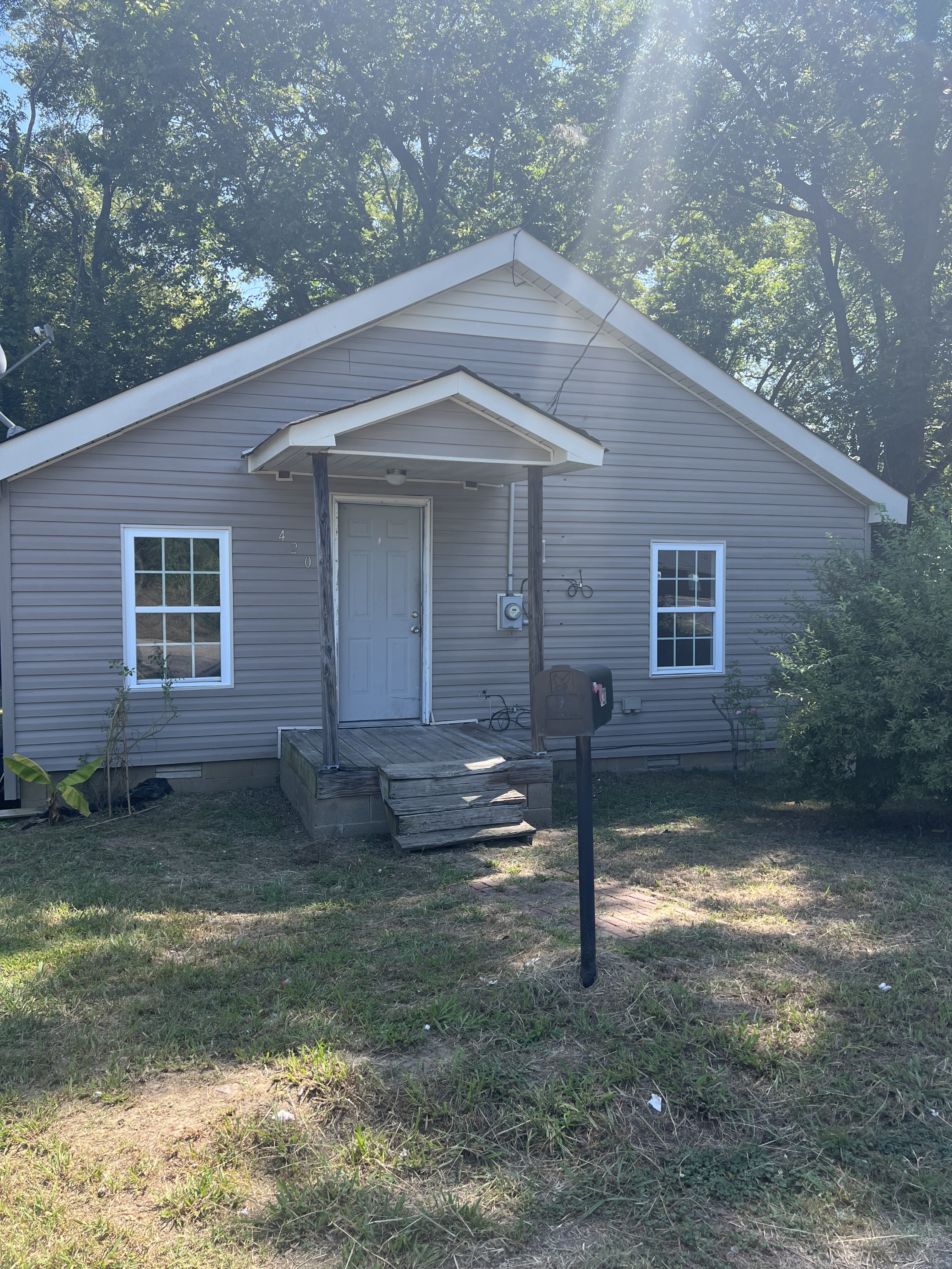 420 Shelton Street