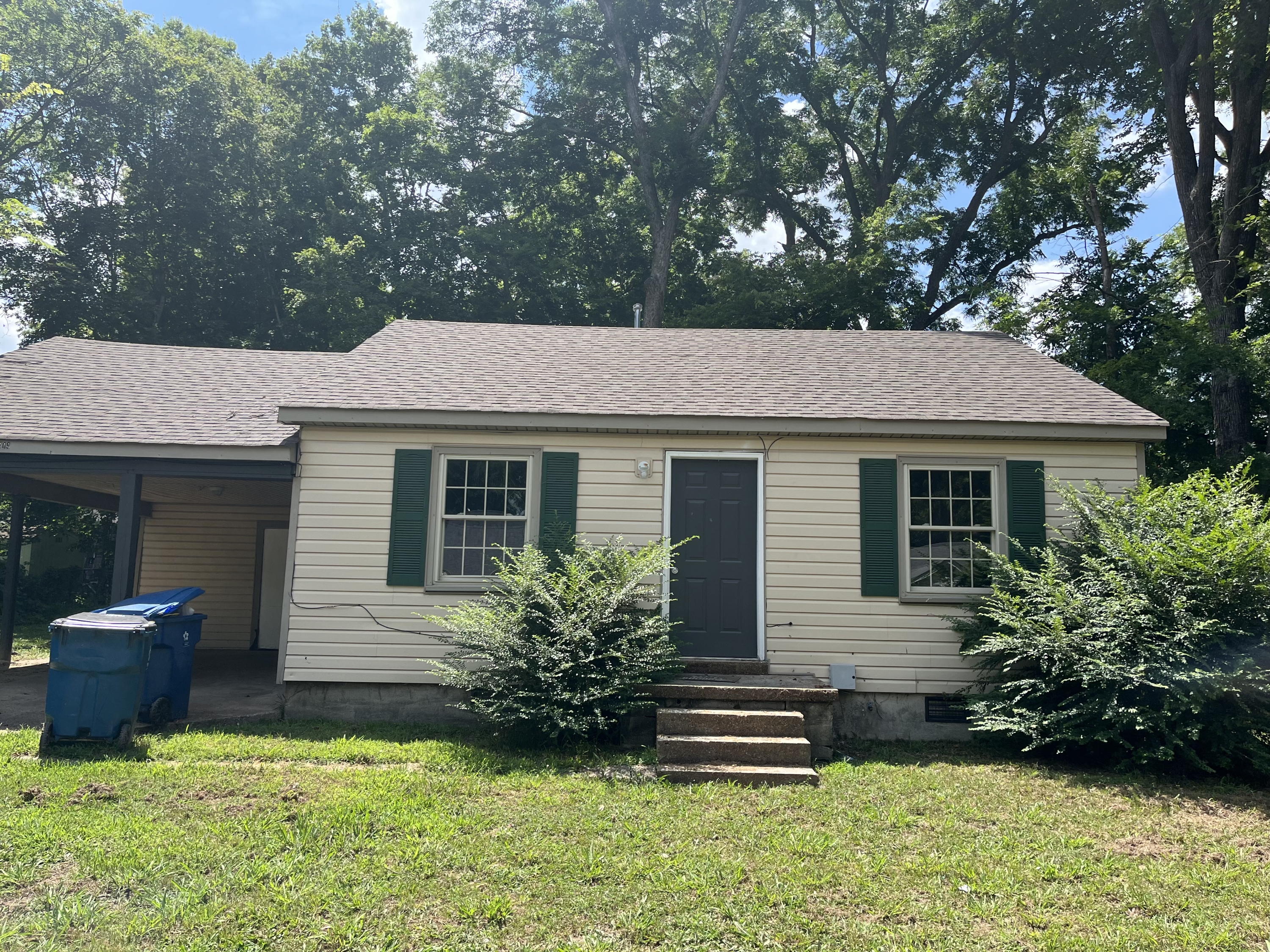 309 North Tipton Street