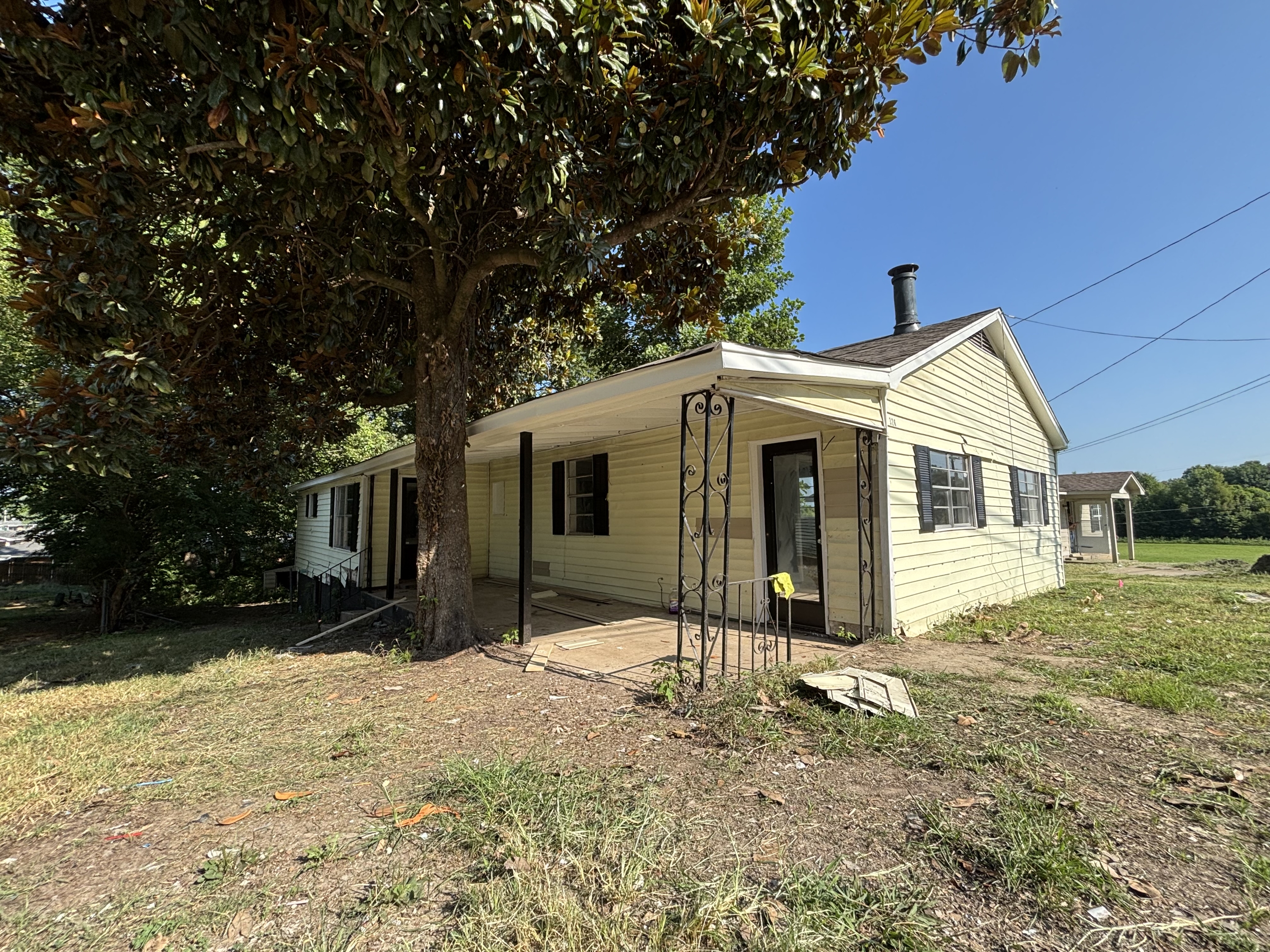 326 N Main
