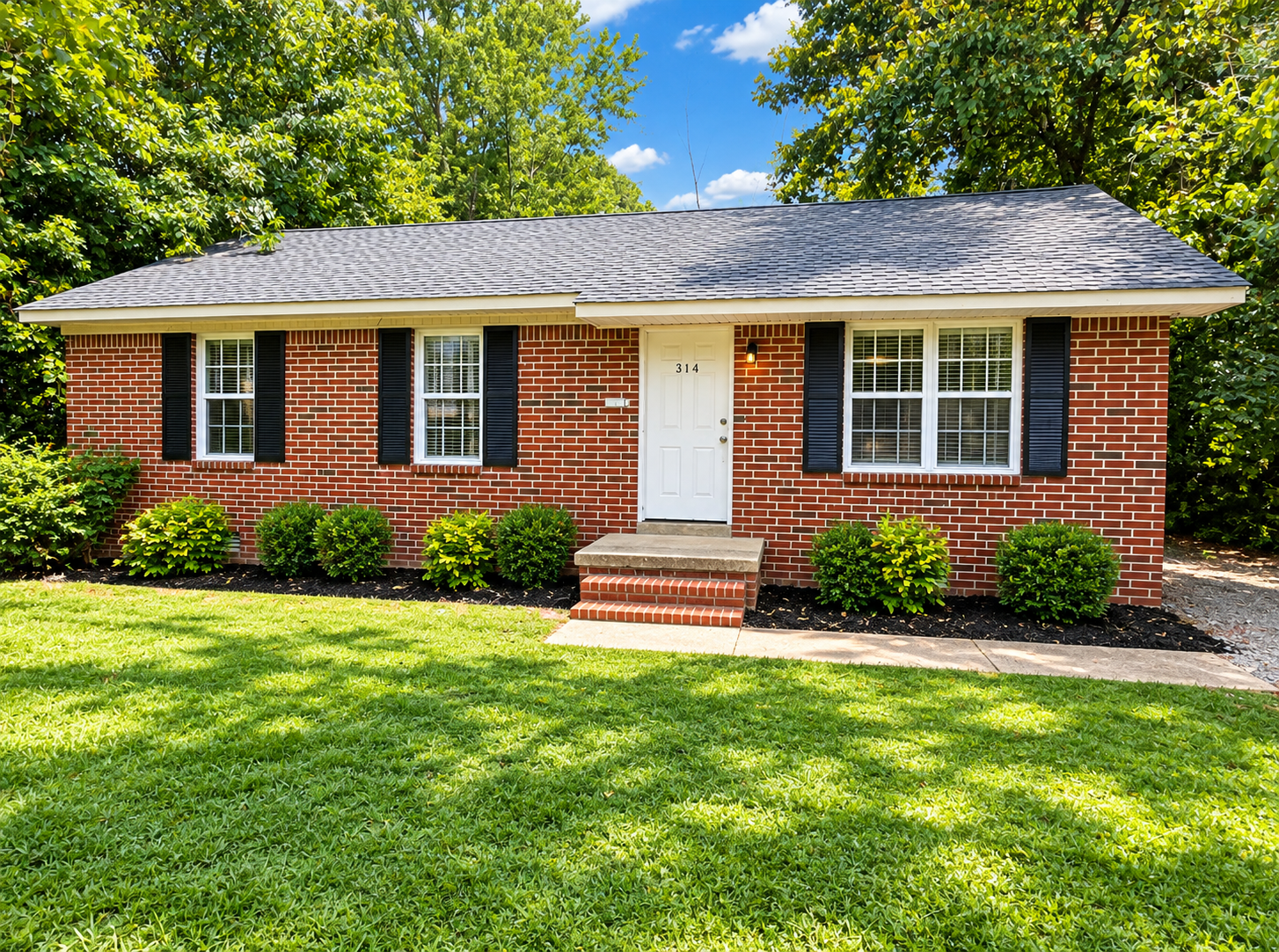 914 Monroe Rd - 1