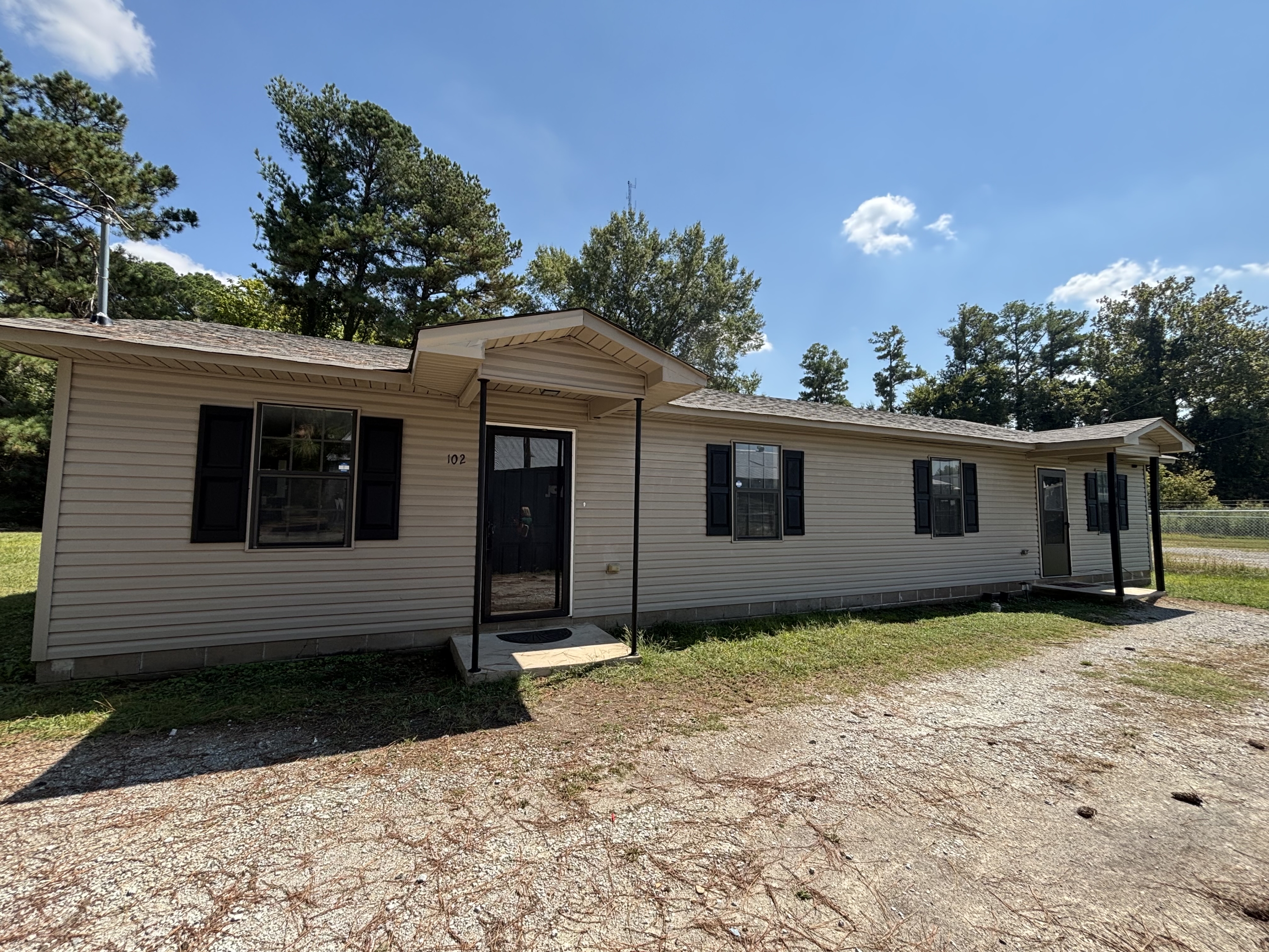 104 N Bond - 1