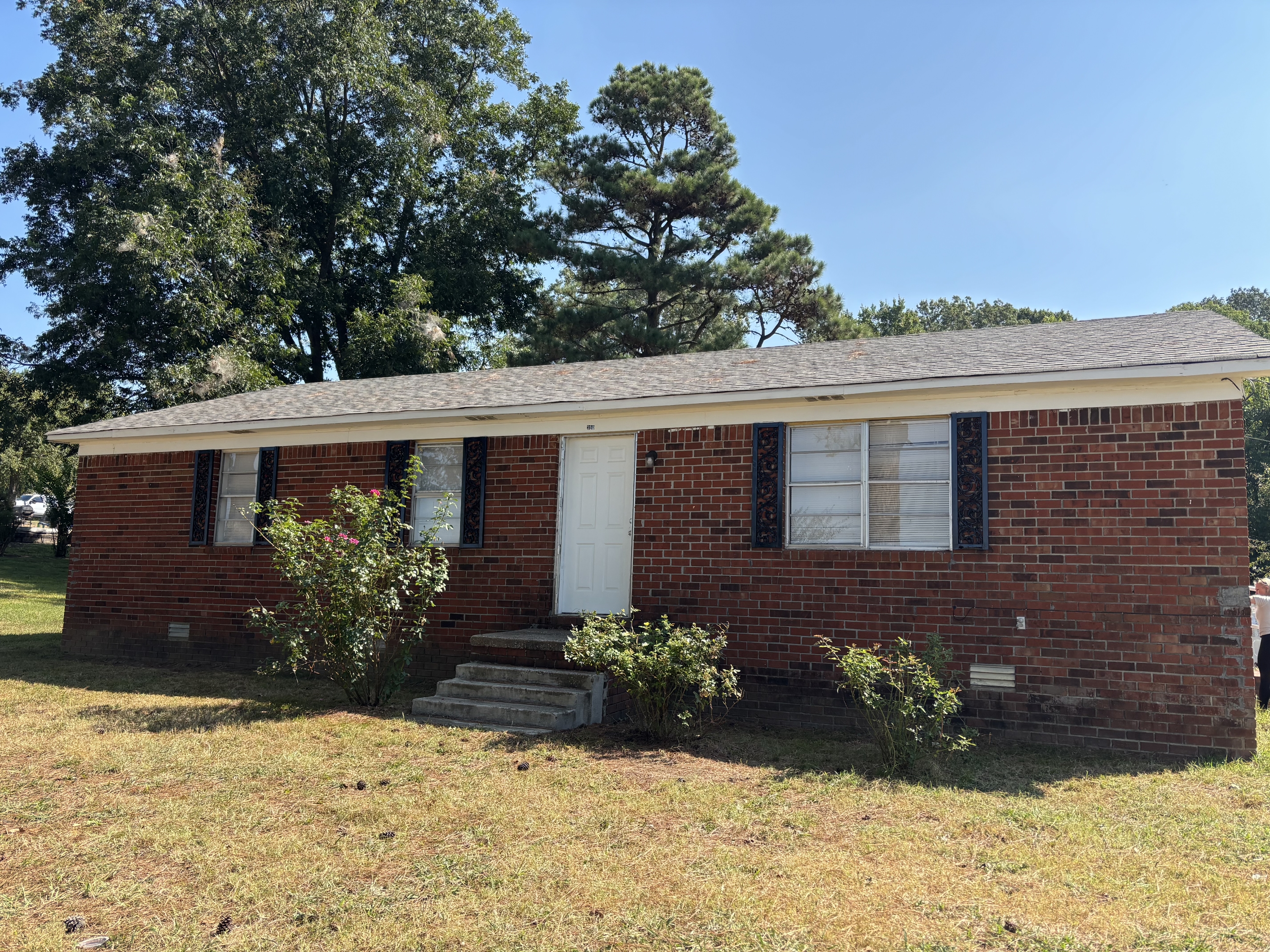 390 Springfield Rd - 1