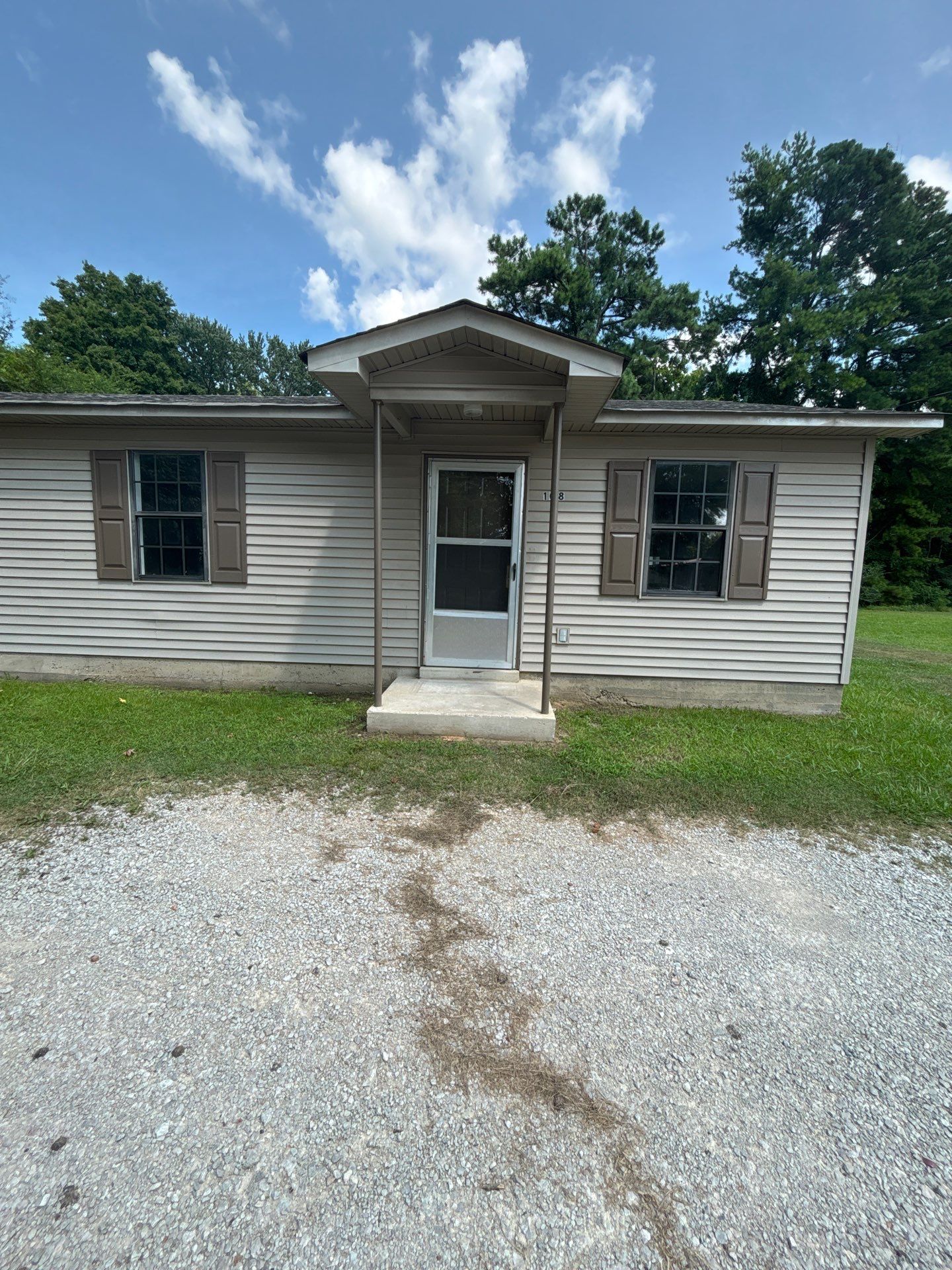 108 N Bond - 1