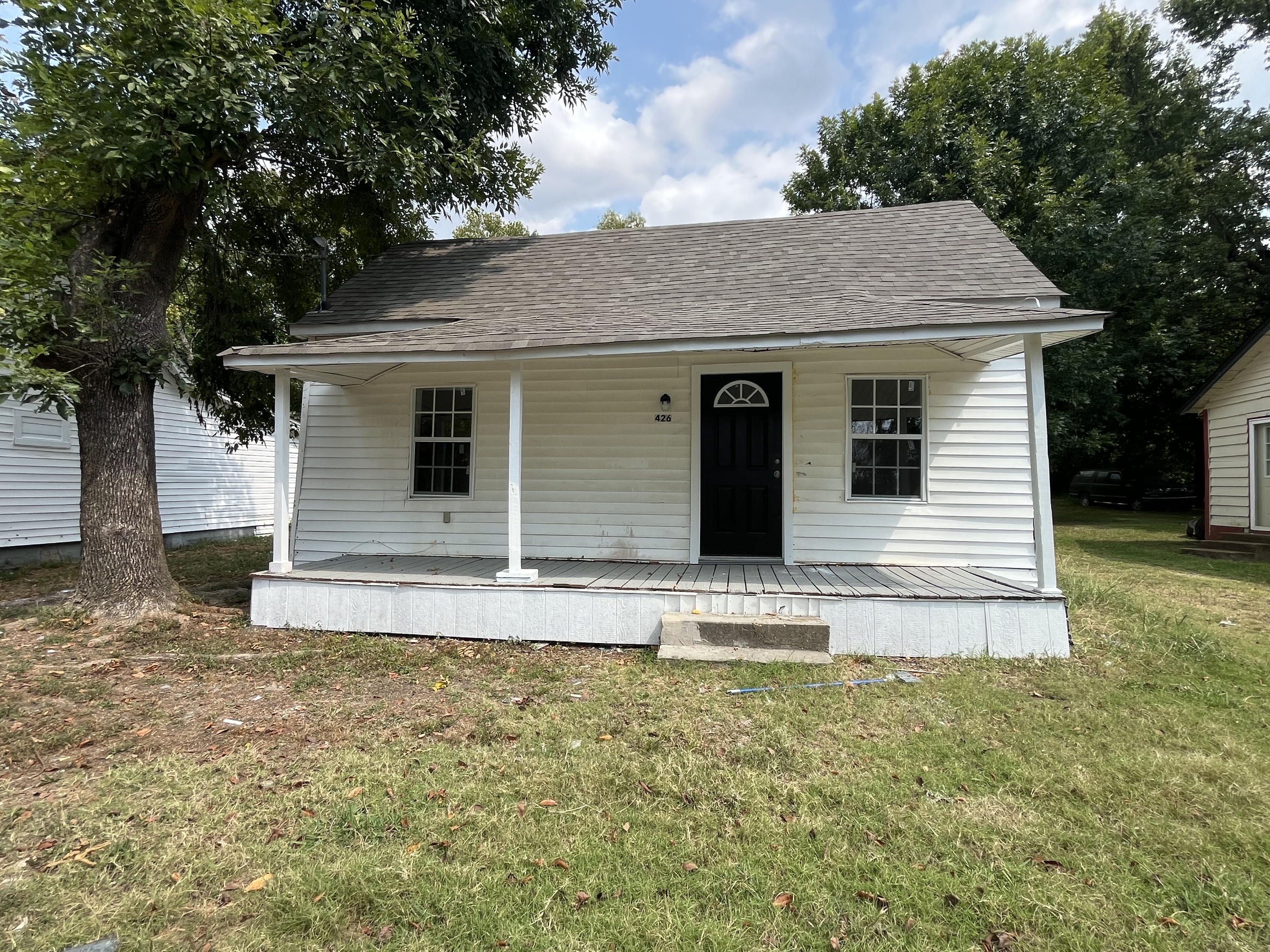 426 Dyer Ave - 1