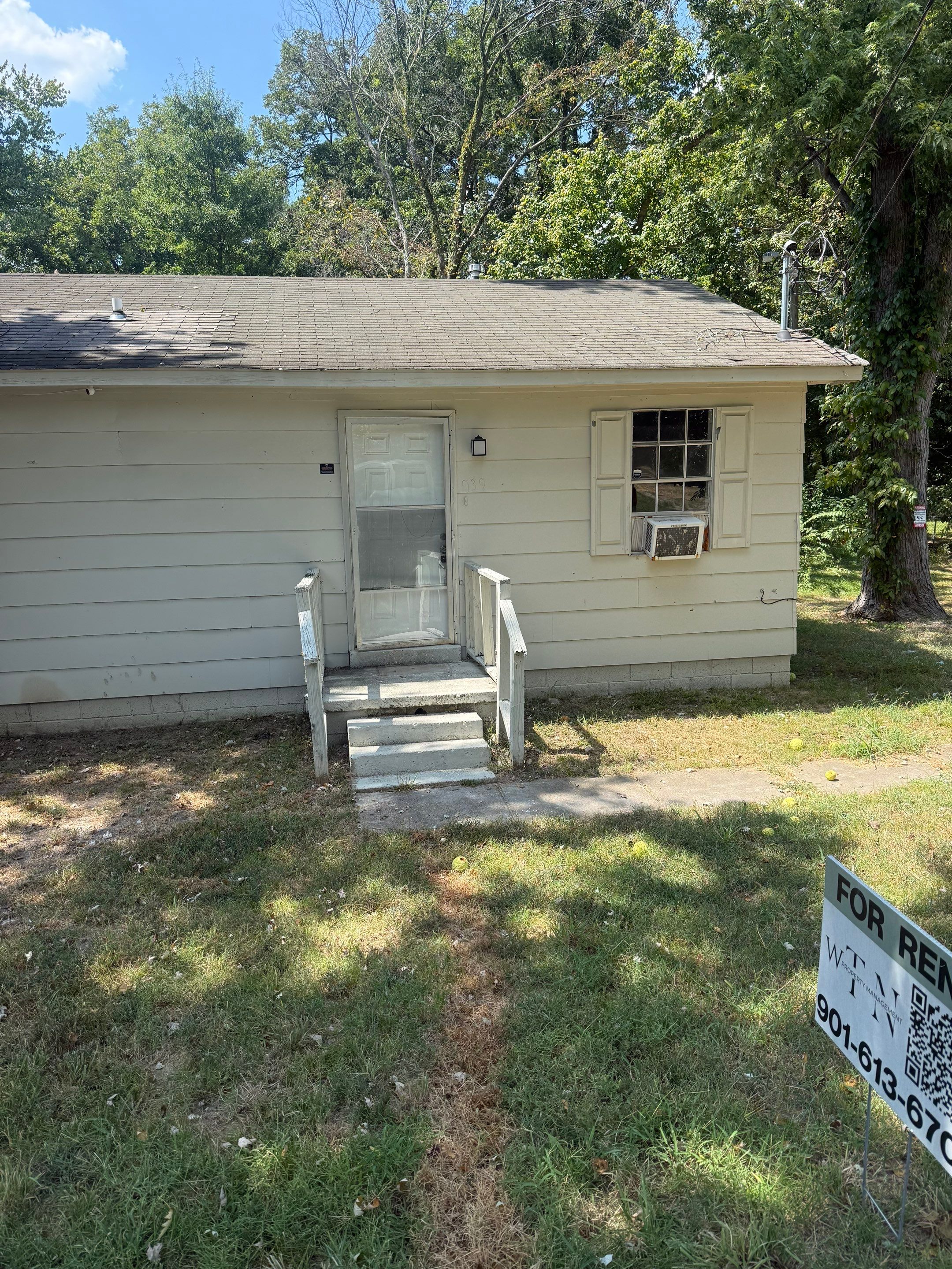 939 Scott Street - 1