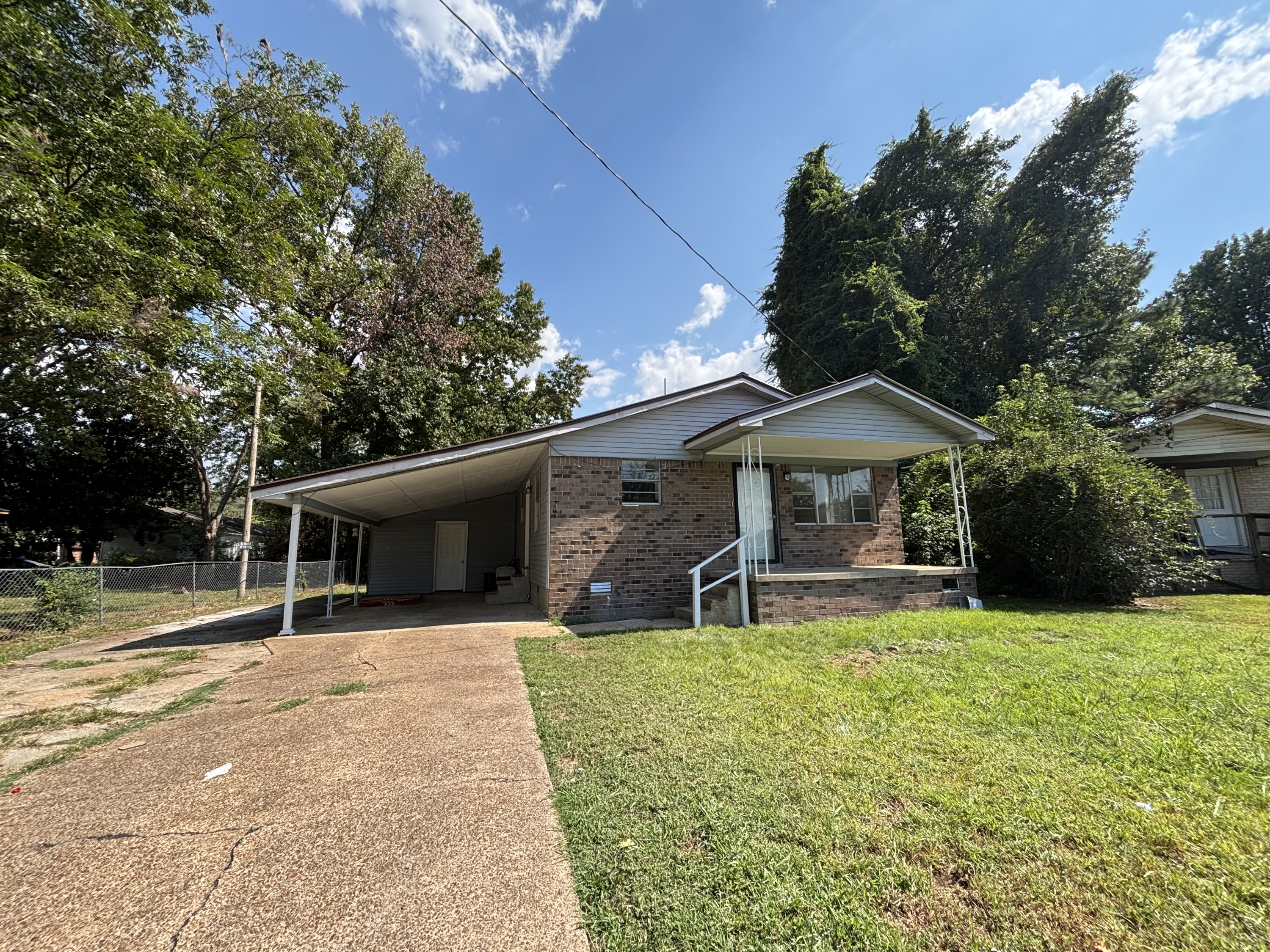 126 Jelk St